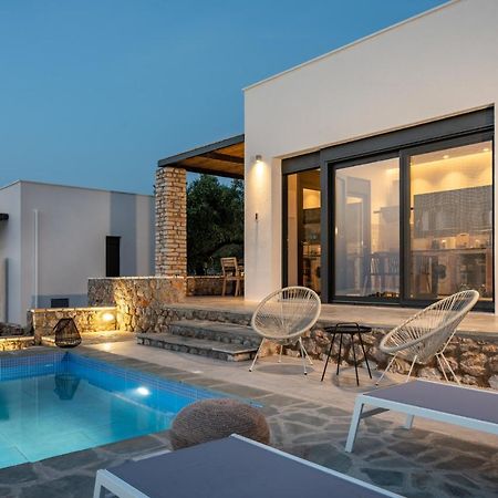 Casatino Villas Kalianeika エクステリア 写真